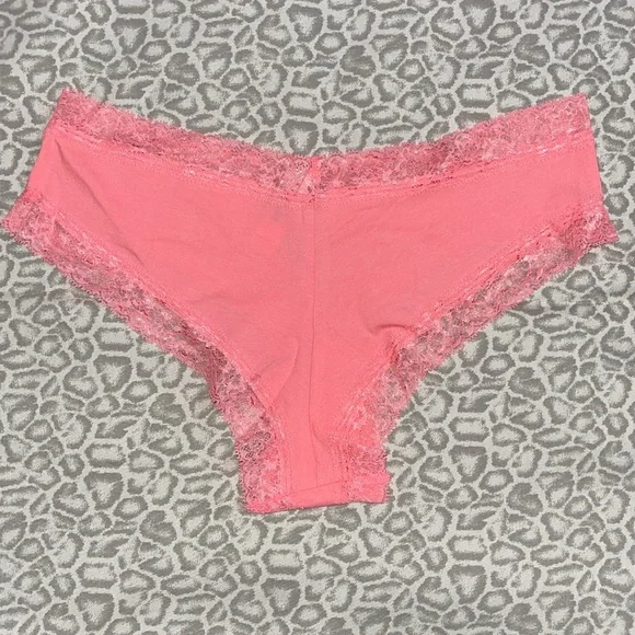 🌺 Victoria secret cheeky underwear 🌺 - Picture 3 of 3